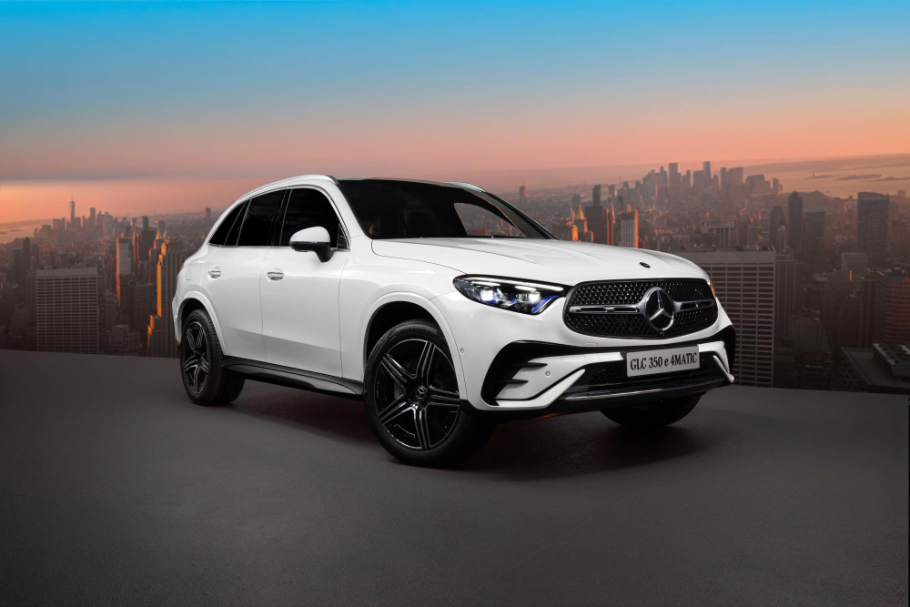 Giá Xe Mercedes-Benz Tháng 10/2026 Tại TP.HCM | Haxaco