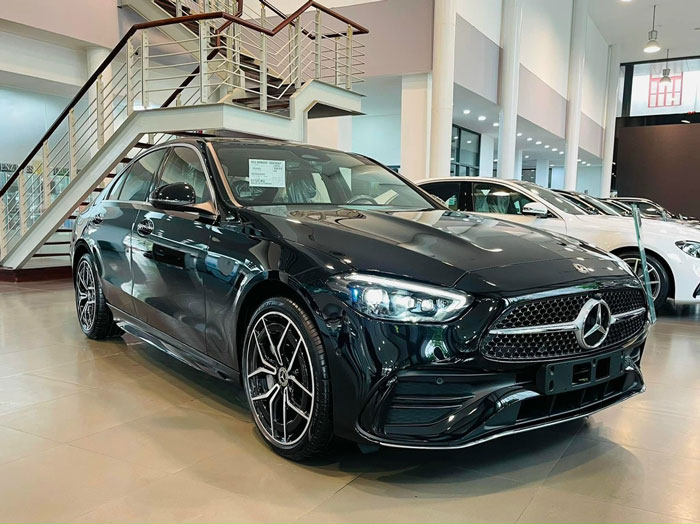Mercedes-Benz C-Class 2022 ra mắt Việt Nam: Giá cao nhất 2,4 tỉ đồng, như 