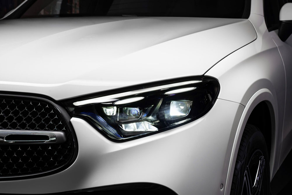 Mercedes-Benz GLC 300 hay GLC 350e. Đâu Là Lựa Chọn Tối Ưu?