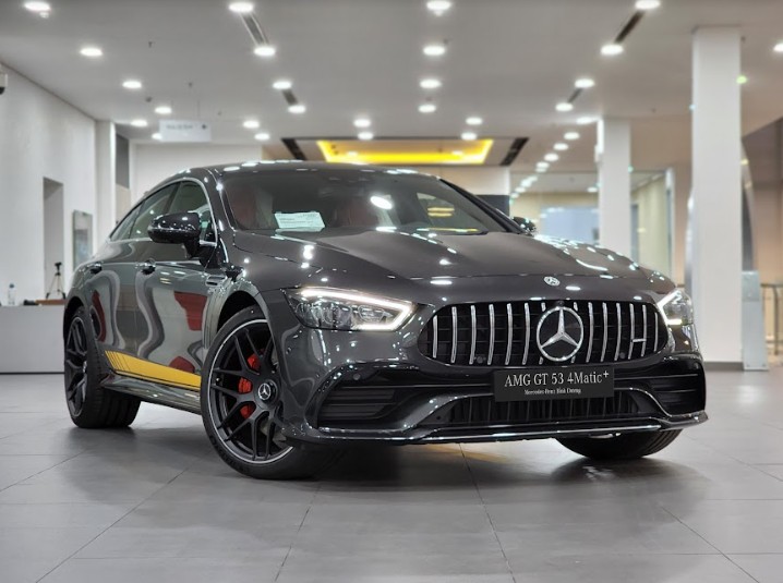 Chiêm ngưỡng vẻ đẹp Mercedes-AMG GT 53 tại Mercedes Trường Chinh